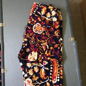 NWOT Lularoe OS floral leggings